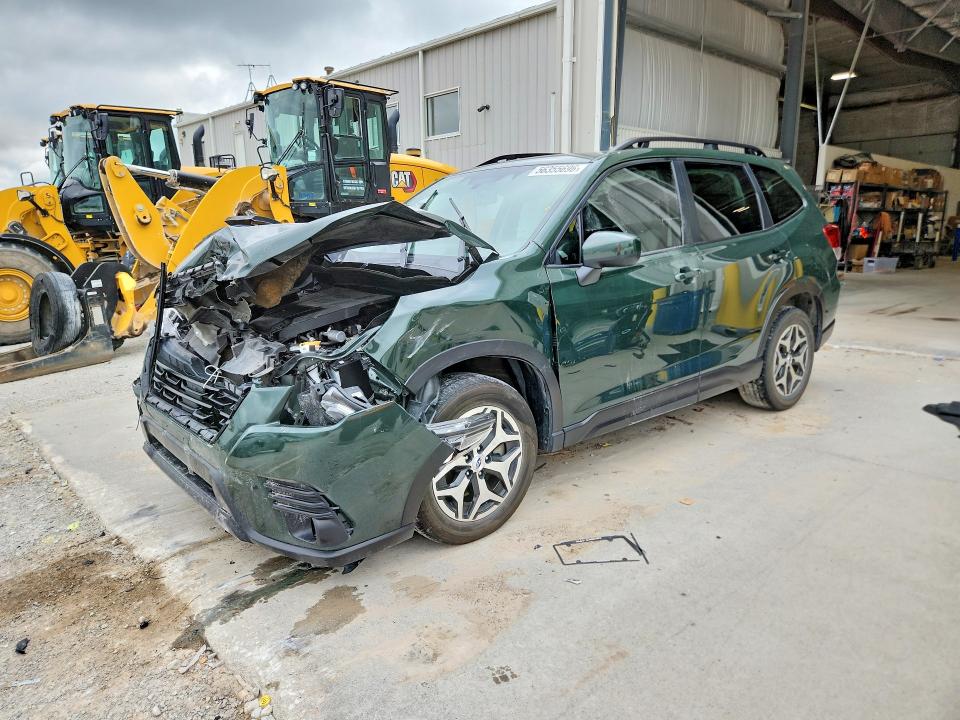 2022 Subaru VIN JF2SKAEC2NH504488 COPART salvage auction — FRONT END, Ne - Cert Of Title-Salvage, sold $400 on 2026-07-28 (photo 1)