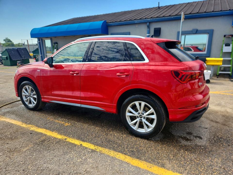 2025 Audi Q3 VIN WA1DECF32S1059421 COPART salvage auction — FRONT END, Fl - Cert Of Title Slvg Rebuildable (P), sold $13,600 on 2026-07-23 (photo 2)