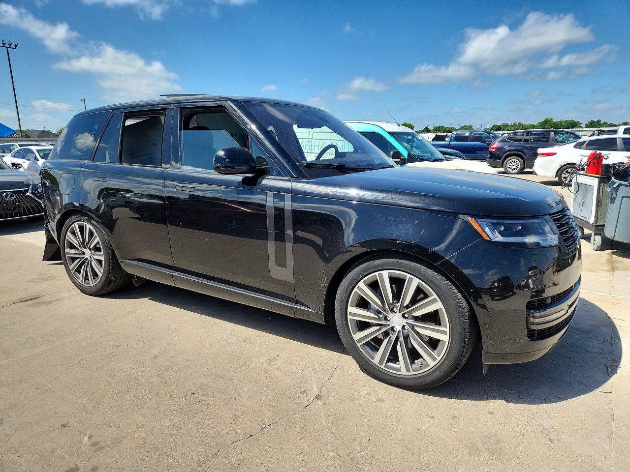 2023 Land Rover Range Rover VIN SALKP9FU9PA010798 COPART salvage auction — Rear End, TX - SALVAGE VEHICLE TITLE, sold $62,000 on 2026-07-02 (photo 4)