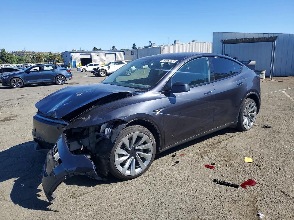 2026 Tesla Model y VIN 7SAYGDEE2TF392224 COPART salvage auction — FRONT END, Ca - Salvage Certificate, sold $17,900 on 2026-07-31 (photo 1)
