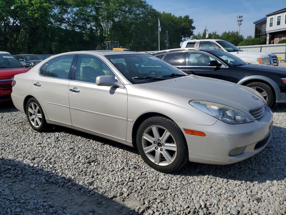 2002 Lexus Es 300 VIN JTHBF30G120009751 COPART salvage auction — MINOR DENT/SCRATCHES, MA - CERT OF TITLE-RECONSTRCTD COLL, sold $375 on 2026-07-16 (photo 4)
