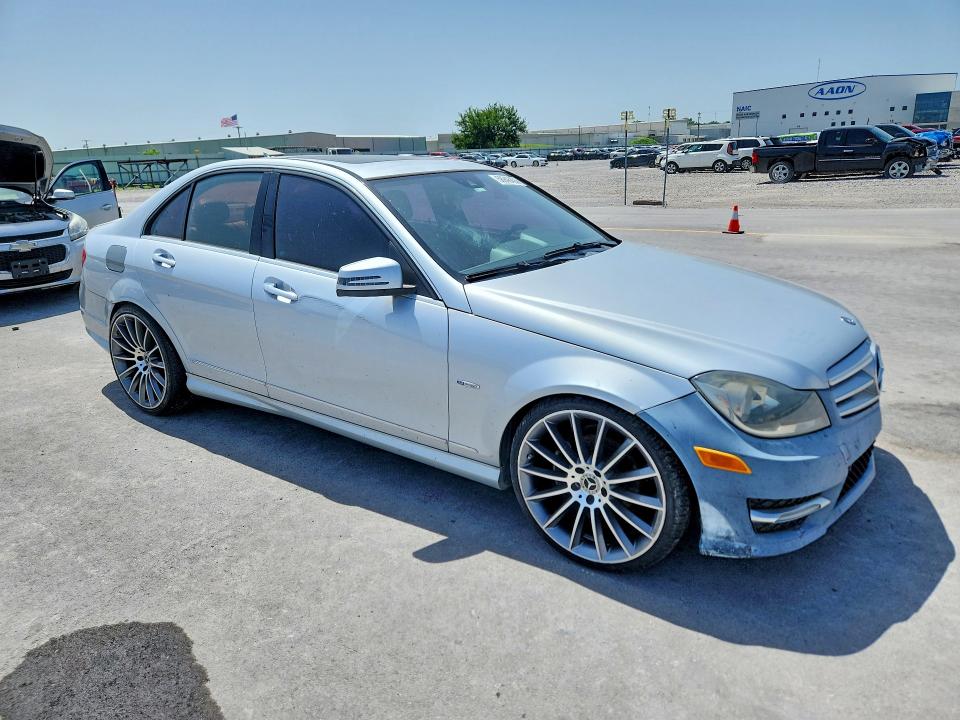 2012 Mercedes-benz VIN WDDGF4HBXCR237773 COPART salvage auction — WATER/FLOOD, Ok - Cert Of Title-Flood Damaged, sold $425 on 2026-08-05 (photo 4)