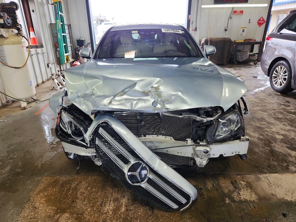 2017 Mercedes-benz E-klasse VIN WDDZF4KB4HA096612 COPART salvage auction — FRONT END, Il - Salvage Certificate, sold $2,650 on 2026-07-09 (photo 5)