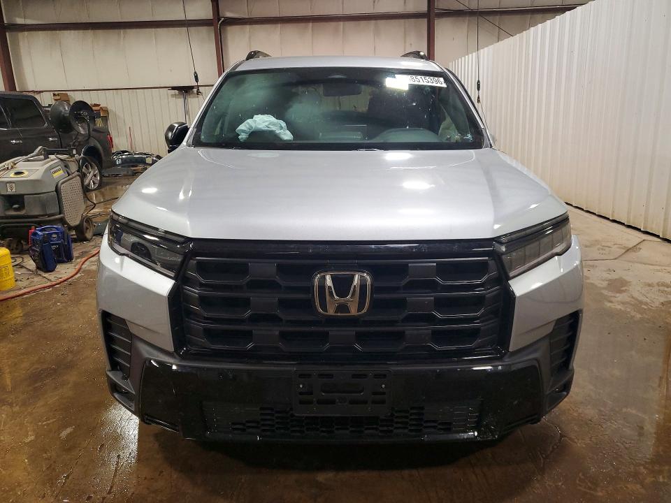 2026 Honda Pilot VIN 5FNYG1H3XTB021463 COPART salvage auction — SIDE, Pa - Certificate Of Salvage, sold $15,900 on 2026-08-19 (photo 5)