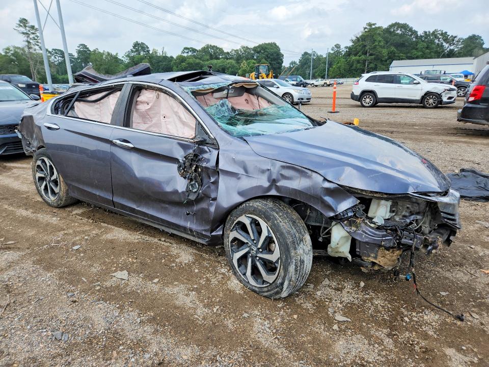 2016 Honda Accord VIN 1HGCR2F06GA024735 COPART salvage auction — ROLLOVER, La - Cert Of Title-Salvage, sold $450 on 2026-07-02 (photo 4)