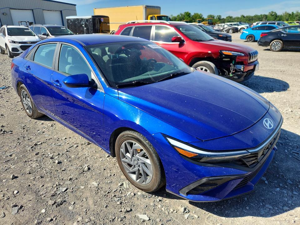 2024 Hyundai Elantra VIN KMHLM4DG1RU684235 COPART salvage auction — WATER/FLOOD, Il - Salvage Cert-Flood, sold $5,200 on 2026-07-22 (photo 4)