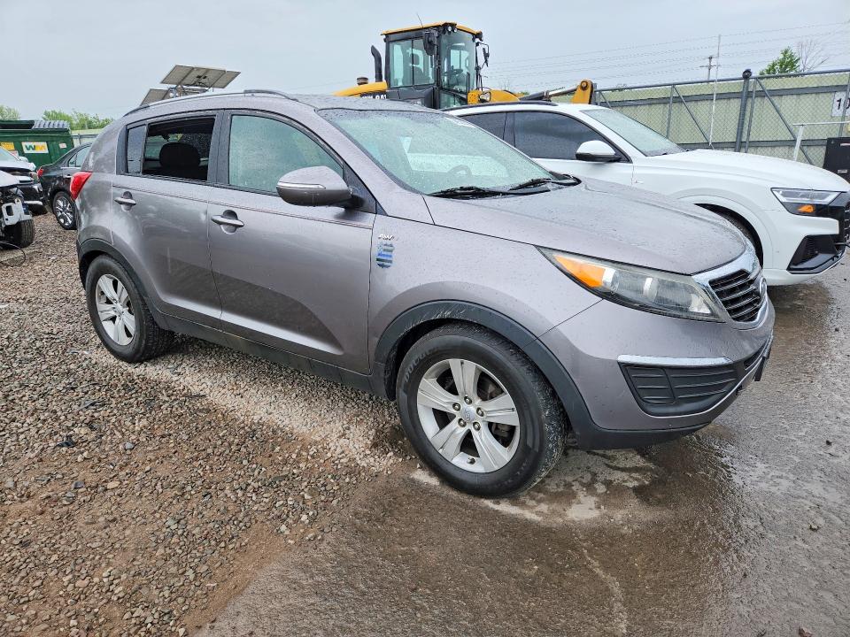 2011 Kia Sportage VIN KNDPBCA23B7099885 COPART salvage auction — SIDE, Ny - Certificate Of Title, sold $1,200 on 2026-07-27 (photo 4)