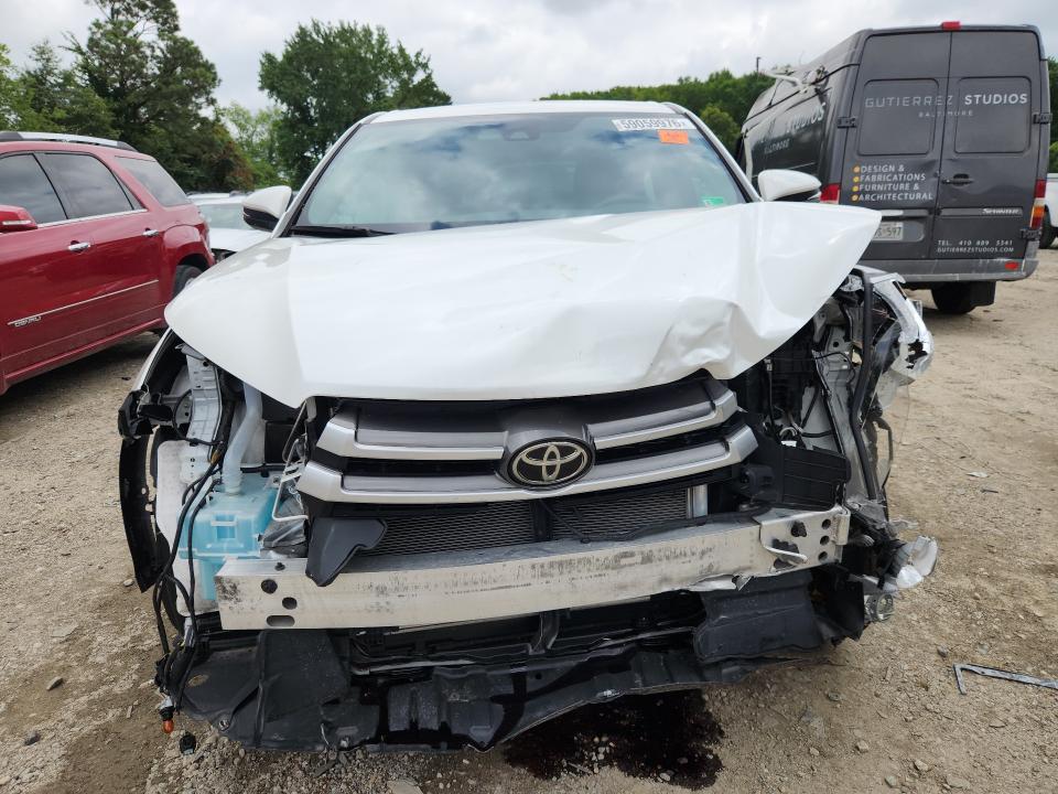 2019 Toyota Highlander VIN 5TDBZRFH3KS729898 COPART salvage auction — FRONT END, Va - Cert Of Title - Salvage, sold $3,100 on 2026-07-28 (photo 5)
