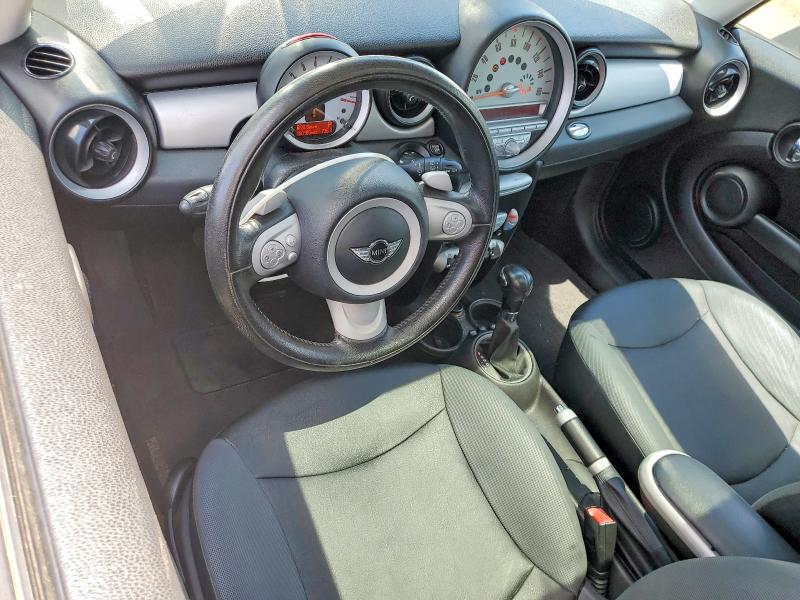 2009 Mini Cooper VIN WMWML33559TX34532 COPART salvage auction — FRONT END, Tx - Salvage Vehicle Title, sold $725 on 2026-07-13 (photo 8)