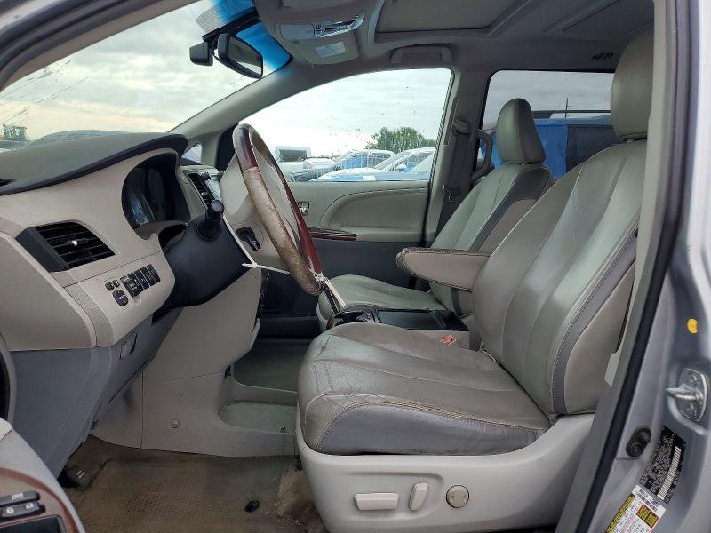 2013 Toyota Sienna VIN 5TDYK3DC6DS327007 COPART salvage auction — MINOR DENT/SCRATCHES, Fl - Certificate Of Title, sold $4,950 on 2026-07-02 (photo 7)