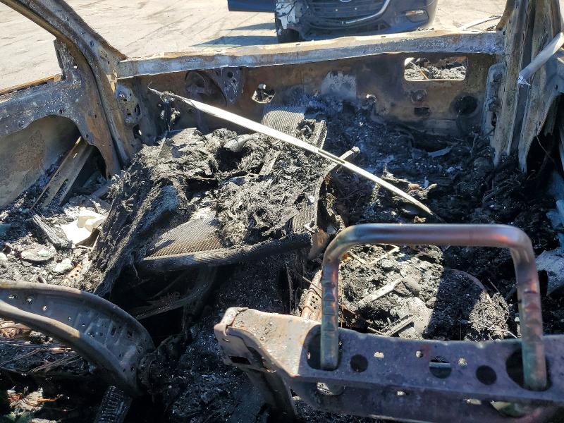 2019 Mercedes-benz E-klasse VIN WDDZF4JB7KA526979 COPART salvage auction — BURN, Ca - Non-Repairable Vehicle Cert, sold $150 on 2026-08-06 (photo 8)