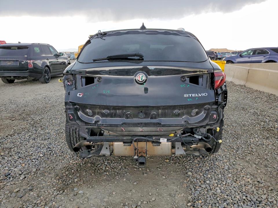 2018 Alfa romeo Stelvio VIN ZASFAKRN6J7C28781 COPART salvage auction — REAR END, CO - PUBLIC - SALVAGE TITLE (P), sold $5,400 on 2026-07-09 (photo 6)