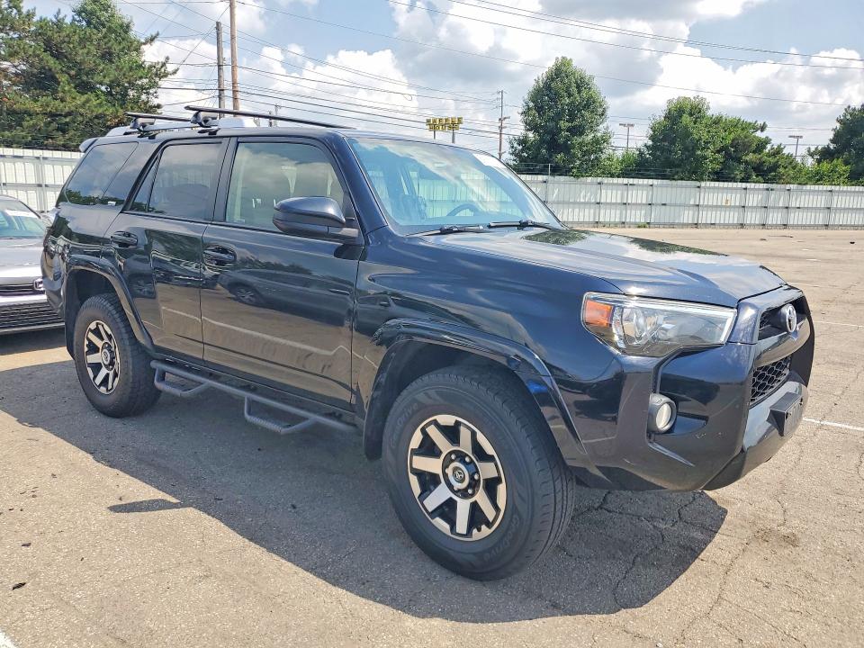 2017 Toyota 4runner VIN JTEBU5JR5H5447487 COPART salvage auction — WATER/FLOOD, Oh - Cert Of Title-Salvage, sold $12,400 on 2026-07-08 (photo 4)