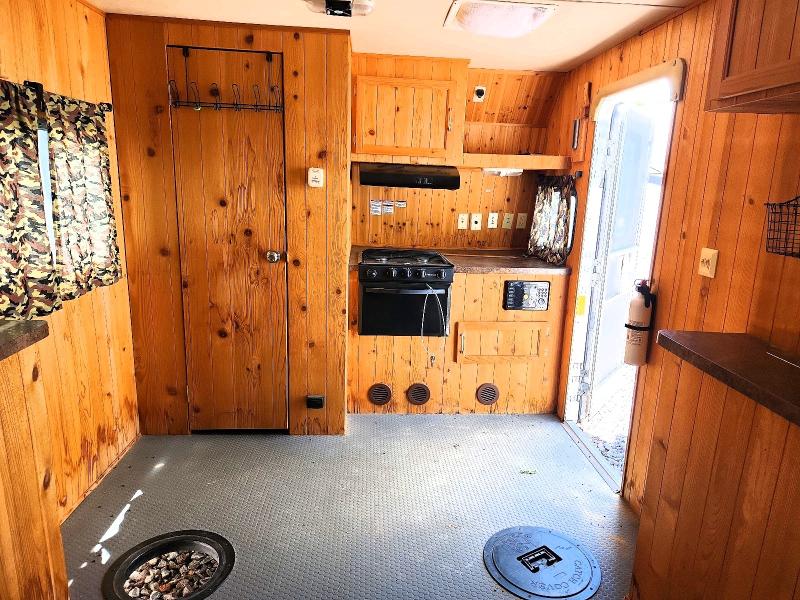 2015 Fore Salem VIN 4X4TSM613F7406539 COPART salvage auction — HAIL, WI - JUNKED VEHICLE BILL OF SALE, sold $2,100 on 2026-07-20 (photo 5)