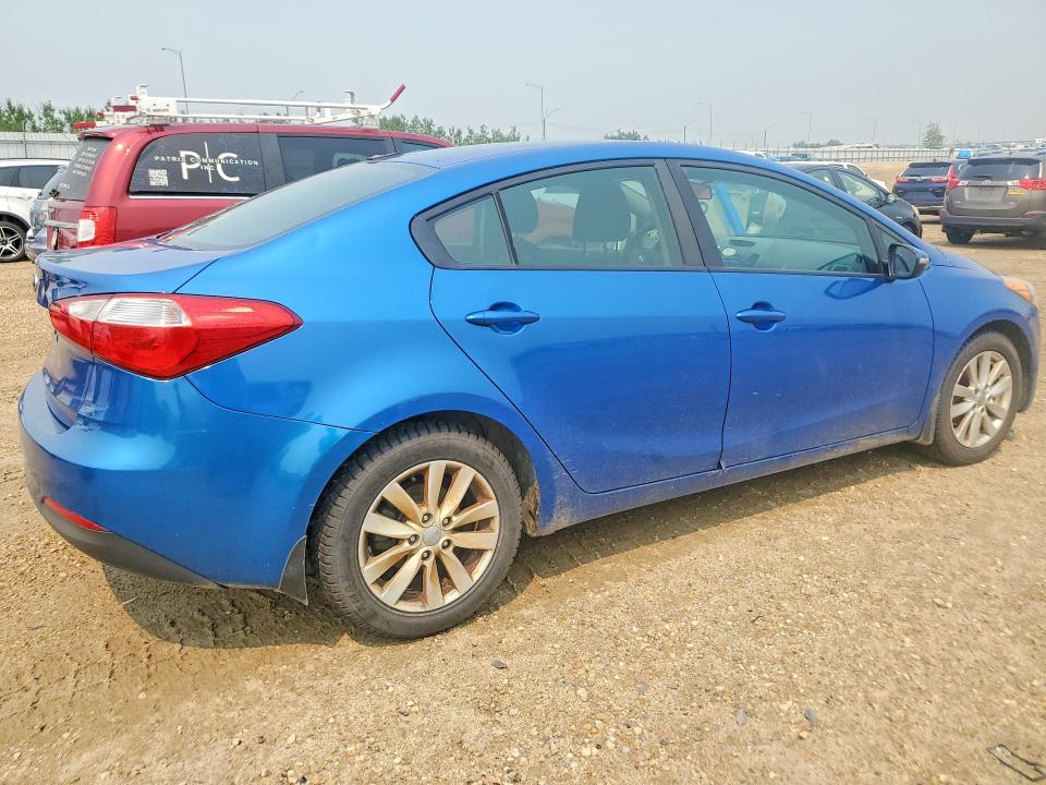 2015 Kia Forte VIN KNAFX4A68F5343728 COPART salvage auction — MECHANICAL, Ab - Bos - Active, sold $1,150 on 2026-07-30 (photo 3)