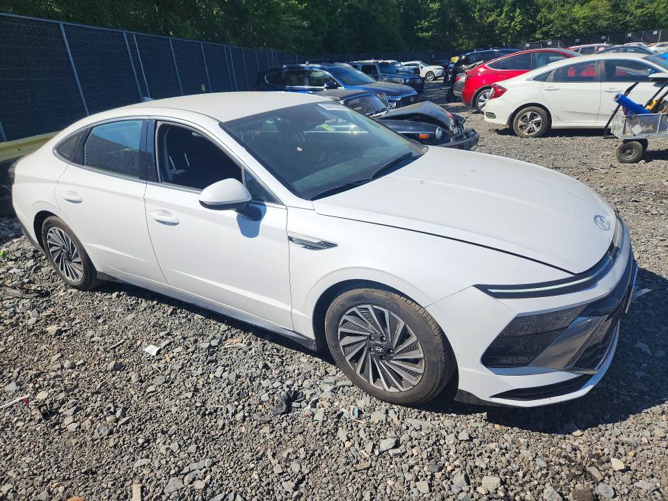 2025 Hyundai Sonata VIN KMHL34JJ1SA121499 COPART salvage auction — FRONT END, Md - Cert Of Salvage > 75% Damage, sold $11,800 on 2026-07-31 (photo 4)