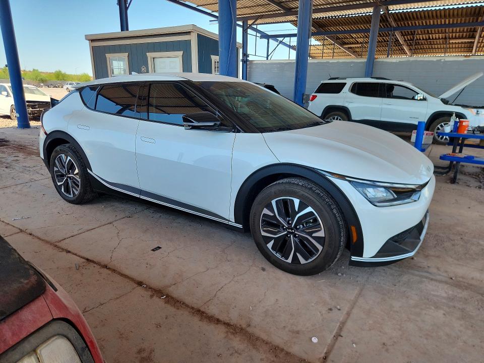 2024 Kia Ev6 VIN KNDC34LA8R5224844 COPART salvage auction — REAR END, Az - Cert Of Title - Salvage, sold $4,100 on 2026-07-28 (photo 4)