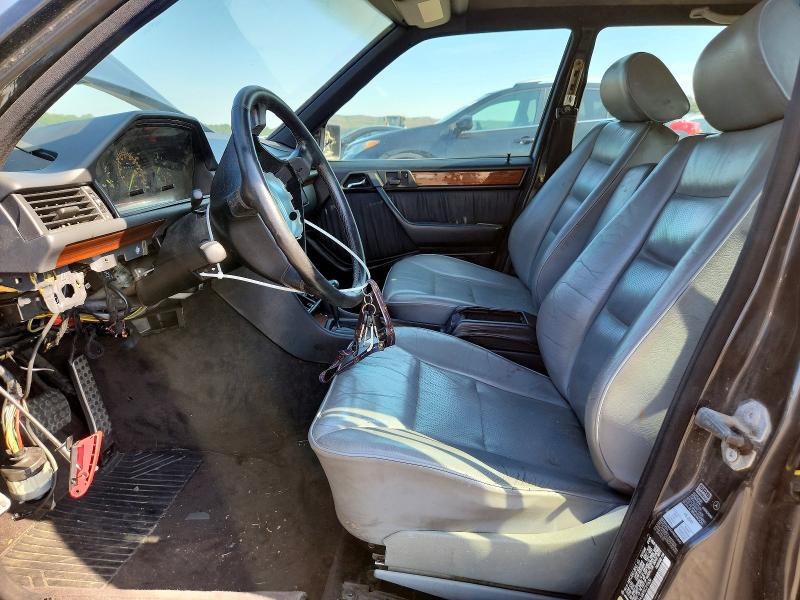 1995 Mercedes-benz VIN WDBEA32E9SC217656 COPART salvage auction — WATER/FLOOD, Ny - Mv907A-Flood Salvage, sold $400 on 2026-07-08 (photo 7)