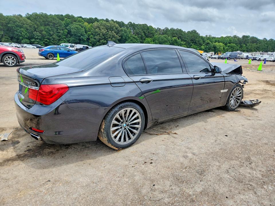 2009 BMW 7er VIN WBAKB835X9CY60814 COPART salvage auction — FRONT END, Ms - Cert Of Title-Salvaged, sold $1,000 on 2026-07-10 (photo 3)