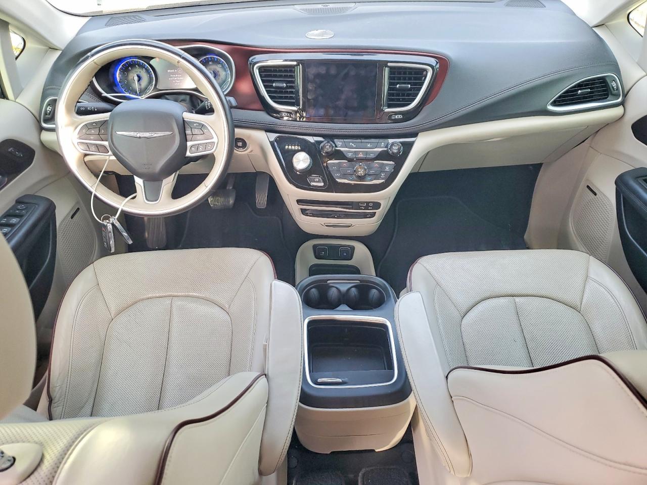 2017 Chrysler Pacifica VIN 2C4RC1GG3HR585732 COPART salvage auction — Mechanical, TX - SALVAGE VEHICLE TITLE, sold $2,850 on 2026-07-09 (photo 8)