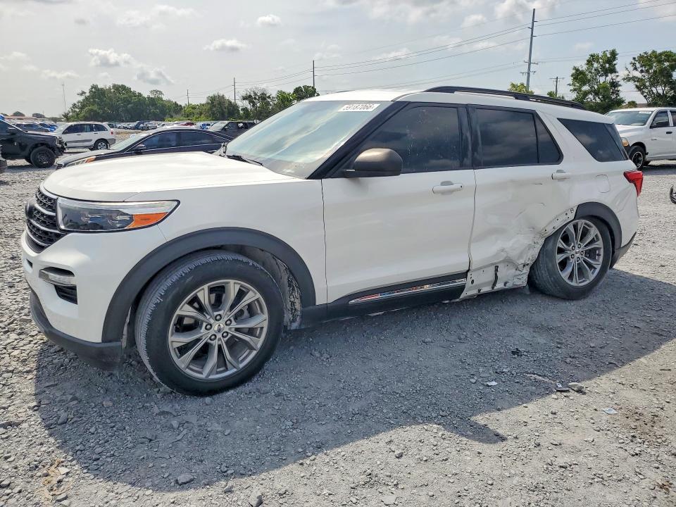 2022 Ford Explorer VIN 1FMSK7DH3NGA43947 — COPART salvage auction photo