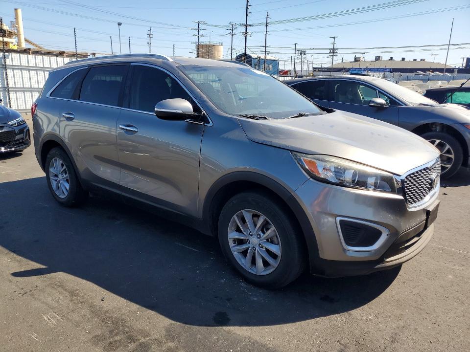 2016 Kia Sorento VIN 5XYPG4A54GG160379 COPART salvage auction — MECHANICAL, Ca - Dis/Dlr/Exp Only Clean Title, sold $1,300 on 2026-07-08 (photo 4)