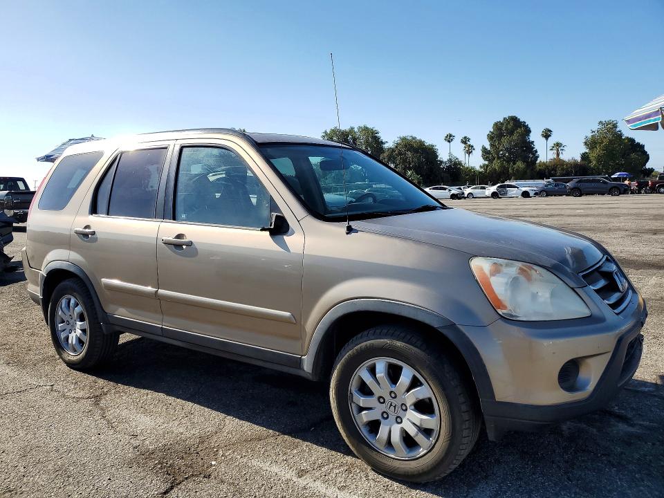 2005 Honda Cr-v VIN JHLRD78935C032036 COPART salvage auction — REAR END, CA - SALVAGE CERTIFICATE, sold $2,000 on 2026-07-24 (photo 4)