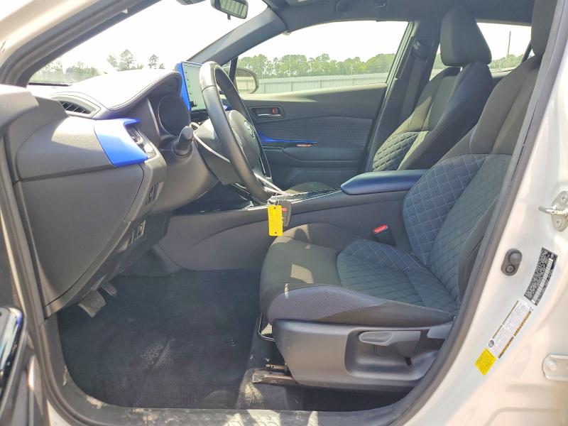 2020 Toyota C-hr VIN JTNKHMBX4L1090024 COPART salvage auction — SIDE, Nc - Salvage Certificate Of Title, sold $3,050 on 2026-07-30 (photo 7)