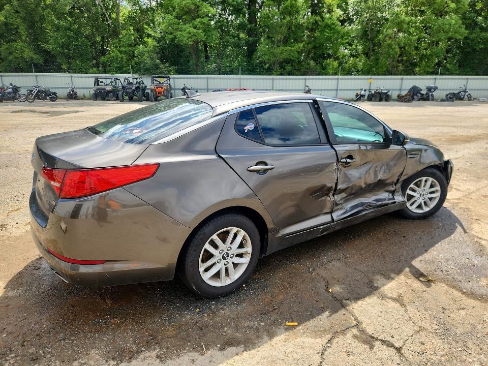2011 Kia Optima VIN KNAGM4A74B5132817 COPART salvage auction — SIDE, La - Cert Of Title-Salvage, sold $375 on 2026-07-02 (photo 3)