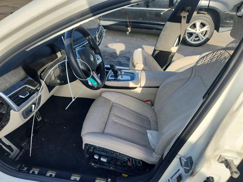 2021 BMW 7er VIN WBA7T2C07MCF88819 COPART salvage auction — STRIPPED, FL - CERT OF TITLE-SLVG REBLD FLOOD, sold $600 on 2026-08-17 (photo 7)
