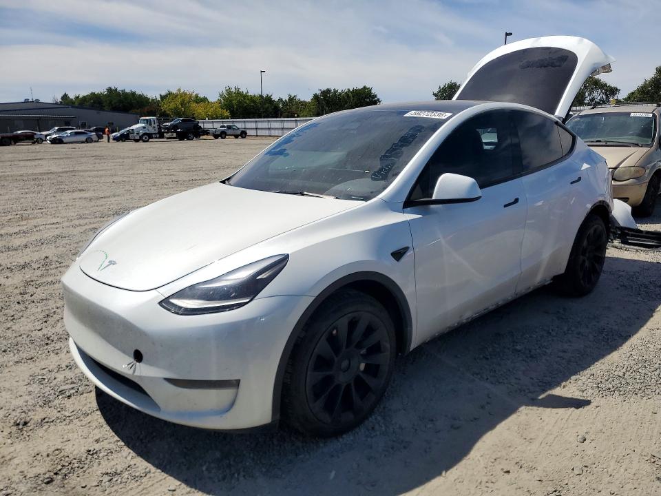 2023 Tesla Model y VIN 7SAYGDEE8PF690878 COPART salvage auction — REAR END, CA - SALVAGE CERTIFICATE, sold $10,700 on 2026-07-28 (photo 1)