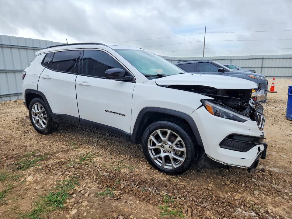 2022 Jeep Compass VIN 3C4NJDFB1NT144086 COPART salvage auction — FRONT END, TX - CERTIFICATE OF TITLE, sold $3,200 on 2026-07-02 (photo 4)