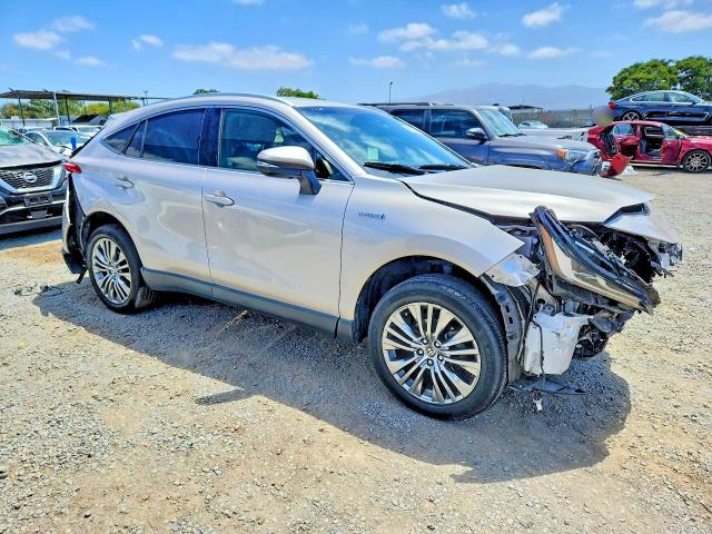 2021 Toyota Venza VIN JTEAAAAH3MJ049474 COPART salvage auction — REAR END, Ca - Salvage Certificate, sold $2,500 on 2026-07-21 (photo 4)