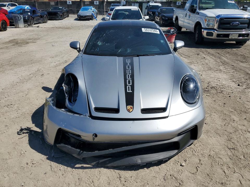 2022 Porsche 911 VIN WP0AC2A93NS268735 COPART salvage auction — FRONT END, Fl - Cert Of Title Slvg Rebuildable, sold $130,000 on 2026-08-13 (photo 5)