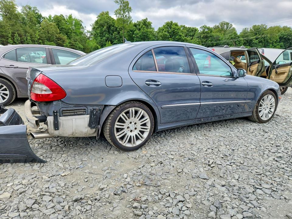 2007 Mercedes-benz E-class VIN WDBUF56X87B086401 COPART salvage auction — REAR END, Md - Cert Of Salvage > 75% Damage, sold $400 on 2026-07-10 (photo 3)