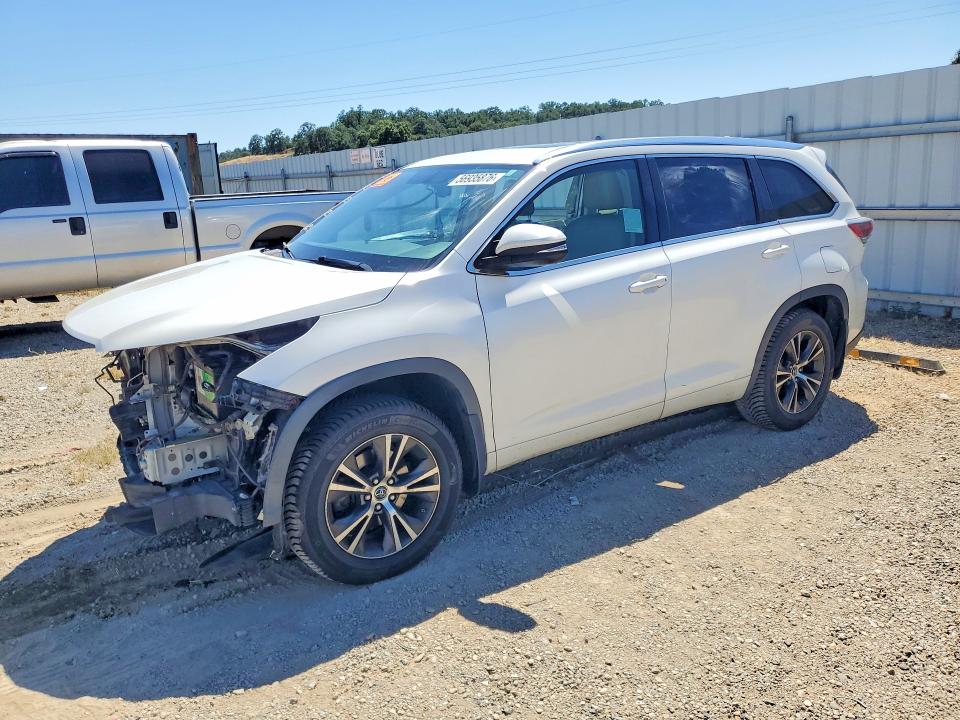 2016 Toyota VIN 5TDJKRFH0GS226109 COPART salvage auction — FRONT END, Ca - Salvage Certificate, sold $5,900 on 2026-07-24 (photo 1)