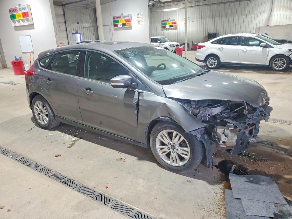 2012 Ford Focus VIN 1FAHP3M22CL210636 COPART salvage auction — FRONT END, PA - CERT OF TITLE, sold $400 on 2026-07-02 (photo 4)