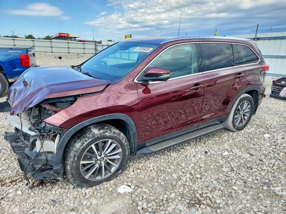 2019 Toyota Highlander VIN 5TDJZRFHXKS723530 — COPART salvage auction photo