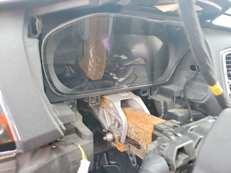 2024 Volvo Xc90 VIN YV4062PE2R1196331 COPART salvage auction — VANDALISM, CA - DIS/DLR/EXP ONLY CLEAN TITLE, sold $3,100 on 2026-07-27 (photo 9)