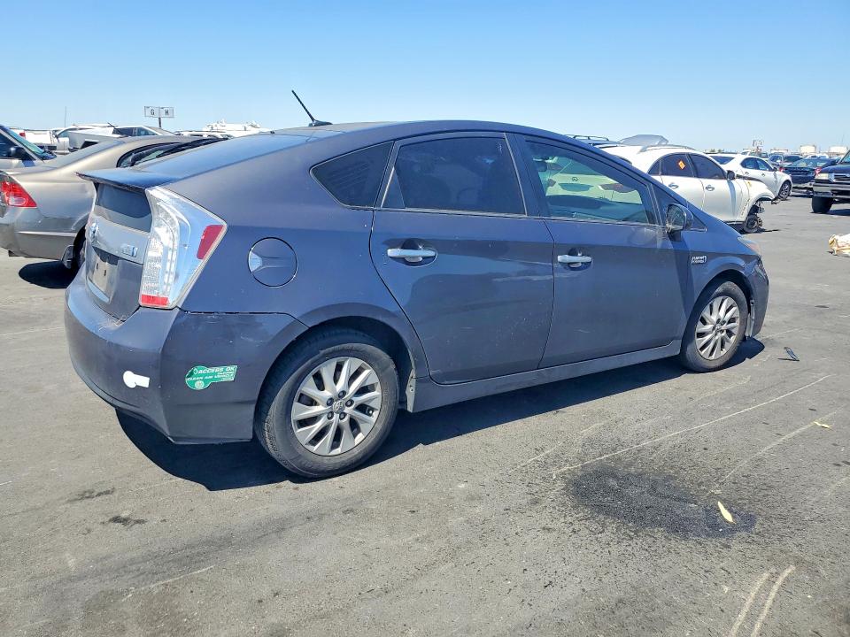 2015 Toyota VIN JTDKN3DP9F3068338 COPART salvage auction — MECHANICAL, Ca - Dis/Dlr/Exp Only Clean Title, sold $5,400 on 2026-07-15 (photo 3)