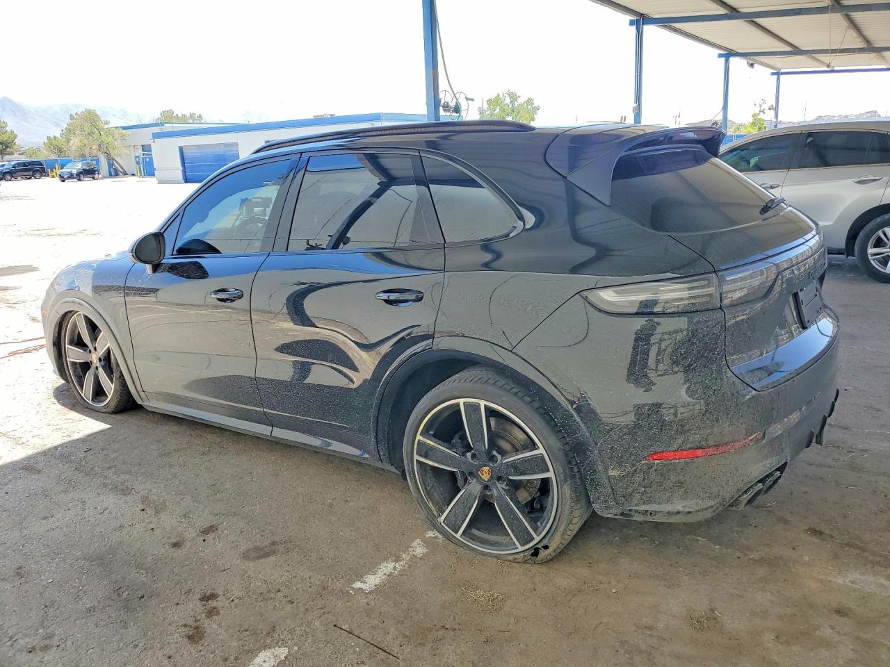 2023 Porsche Cayenne VIN WP1AG2AY7PDA18819 COPART salvage auction — Front End, TX - SALVAGE VEHICLE TITLE, sold $25,000 on 2026-08-21 (photo 2)