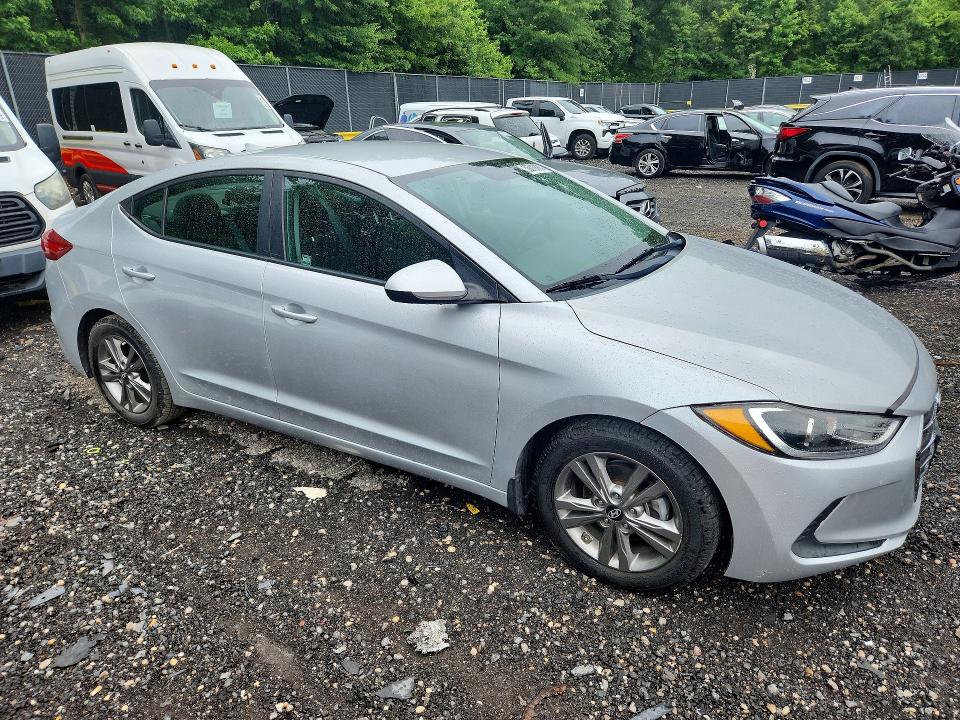 2018 Hyundai Elantra VIN KMHD84LF1JU466060 COPART salvage auction — MINOR DENT/SCRATCHES, MD - CERT OF TITLE-REBUILT SALVAGE, sold $2,450 on 2026-07-17 (photo 4)