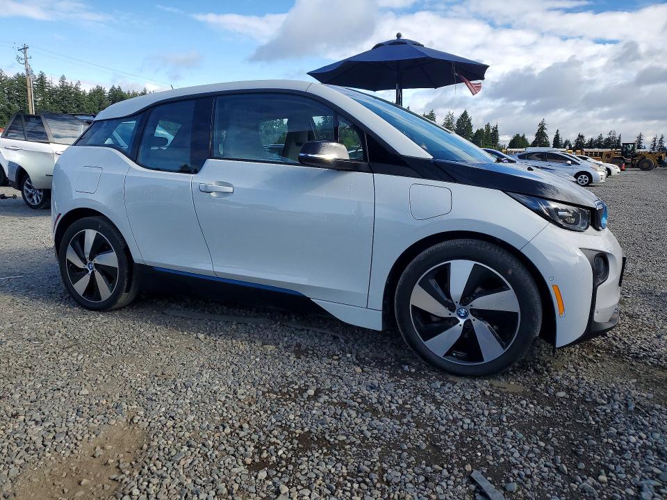 2017 BMW I3 VIN WBY1Z8C36HV890886 COPART salvage auction — MINOR DENT/SCRATCHES, Wa - Vehicle Cert Of Ownership-Titl, sold $4,800 on 2026-07-14 (photo 4)