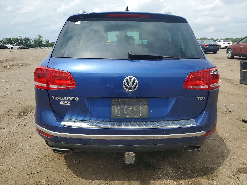 2016 Volkswagen Touareg VIN WVGEP9BP0GD003737 COPART salvage auction — FRONT END, VA - CERT OF TITLE - SALVAGE, sold $2,850 on 2026-07-08 (photo 6)