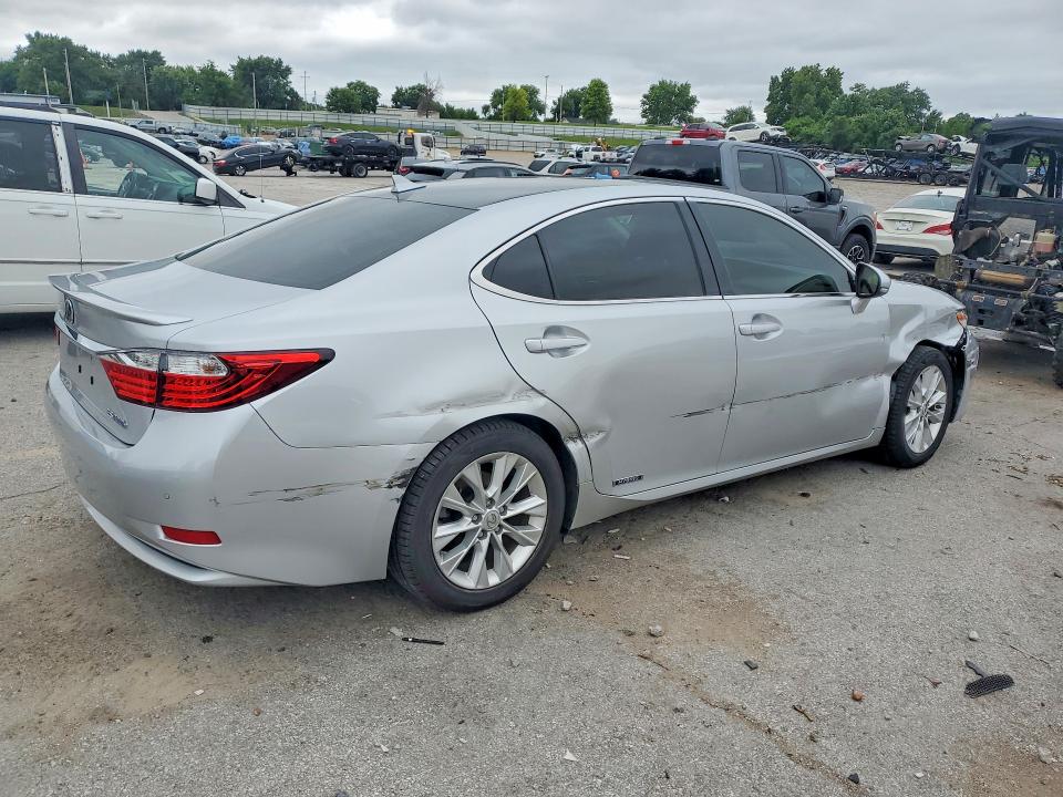 2014 Lexus VIN JTHBW1GG6E2057166 COPART salvage auction — SIDE, MO - SALVAGE CERTIFICATE OF TITLE, sold $4,150 on 2026-07-24 (photo 3)