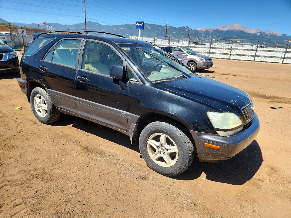 2002 Lexus Rx 300 VIN JTJGF10U820143526 COPART salvage auction — MINOR DENT/SCRATCHES, Ca - Dlr/Dis/Exp Only Salvage Title, sold $375 on 2026-07-15 (photo 4)