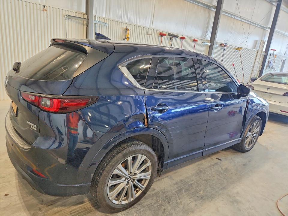 2023 Mazda Cx-5 VIN JM3KFBXYXP0126172 COPART salvage auction — SIDE, Pr - Non-Repairable, sold $9,300 on 2026-07-23 (photo 3)