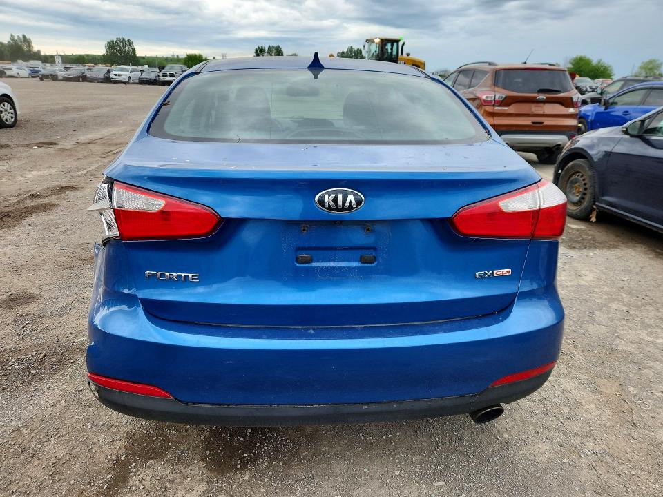2014 Kia Forte VIN KNAFX4A80E5176071 COPART salvage auction — REAR END, ON - PERMIT NO BRAND - UNFIT, sold $325 on 2026-07-23 (photo 6)
