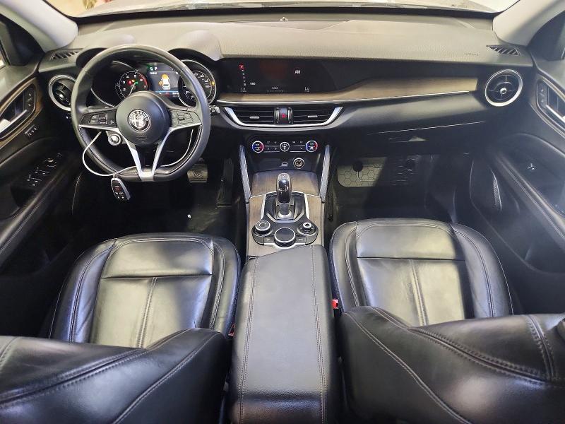 2018 Alfa romeo VIN ZASFAKBN8J7B67301 COPART salvage auction — MINOR DENT/SCRATCHES, Fl - Certificate Of Title, sold $7,000 on 2026-07-09 (photo 8)
