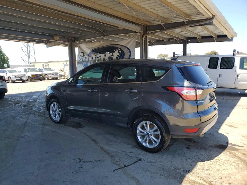 2017 Ford Escape VIN 1FMCU9GD6HUE39346 COPART salvage auction — MINOR DENT/SCRATCHES, Ca - Dis/Dlr/Exp Only Clean Title, sold $450 on 2026-07-02 (photo 2)
